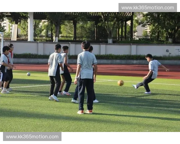 热爱体育，成就梦想：体育运动激发无限潜能与健康生活方式